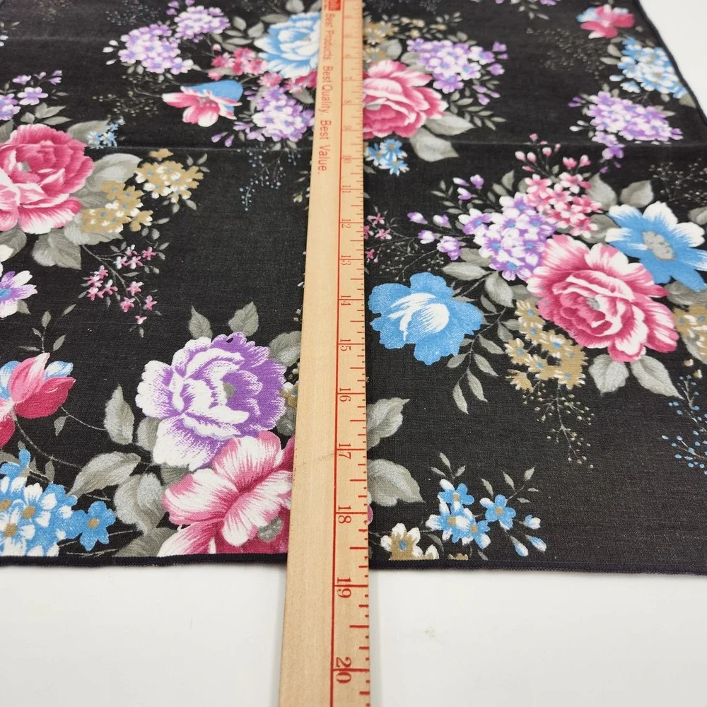 VTG Floral Cloth Napkins Set of 4 Black Pink Rose Cottagecore Dark Romantic